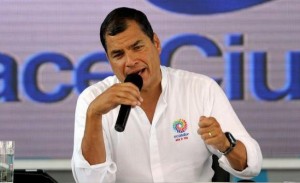 The president called on Ecuadorans who support him to take to the streets to show solidarity.