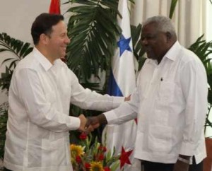Varela in Cuba in November 2010, while he was Foreign Minister. He shakes hands with Esteban Lazo, who is now president of the National Assembly.