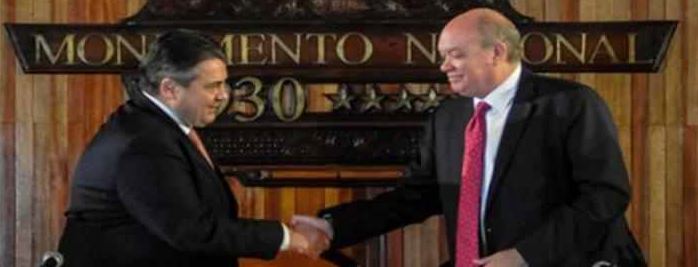 Sigmar Gabriel and Cuban Foreign Trade Minister Rodrigo Malmierca in Havana in January.