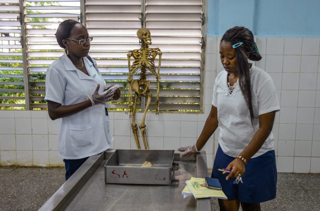Why AfricanAmerican doctors are choosing to study medicine in Cuba